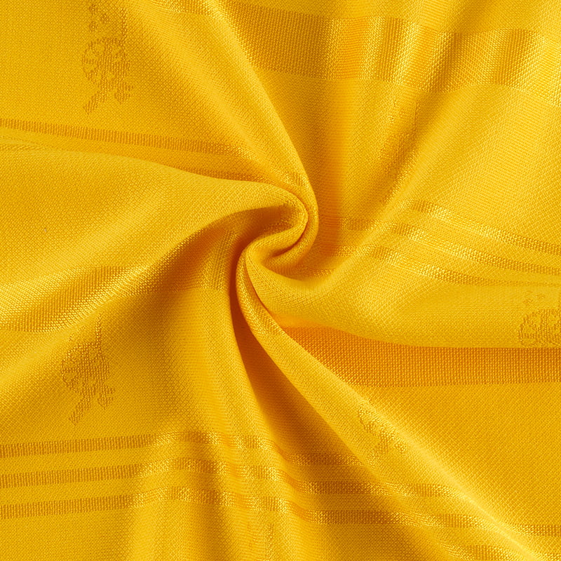 Trei țesături fine și una grosieră Jacquard pe două fețe